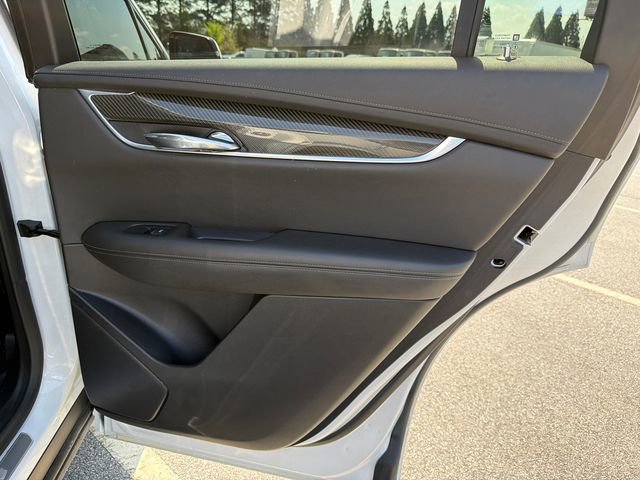 Used 2021 Cadillac XT6 Sport image 16