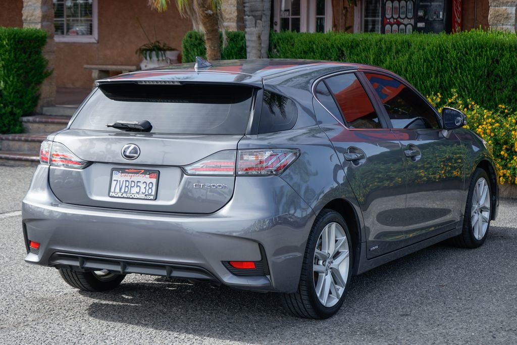 Used 2016 Lexus CT 200h w/ Accessory Package 2 FWD image 9