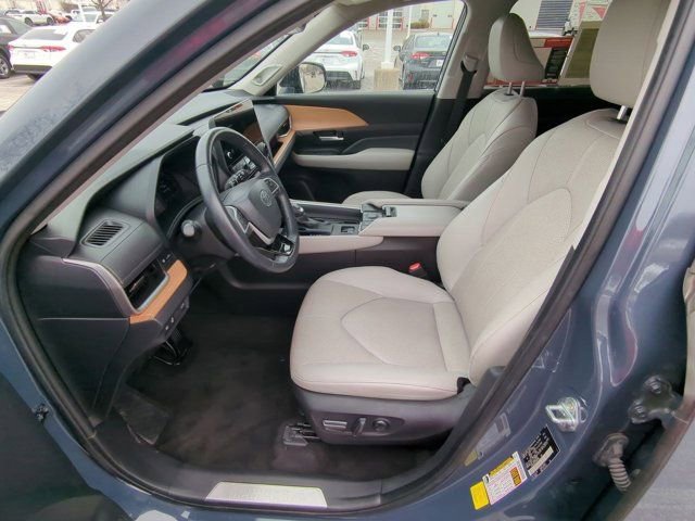 Certified 2024 Toyota Grand Highlander Limited image 8