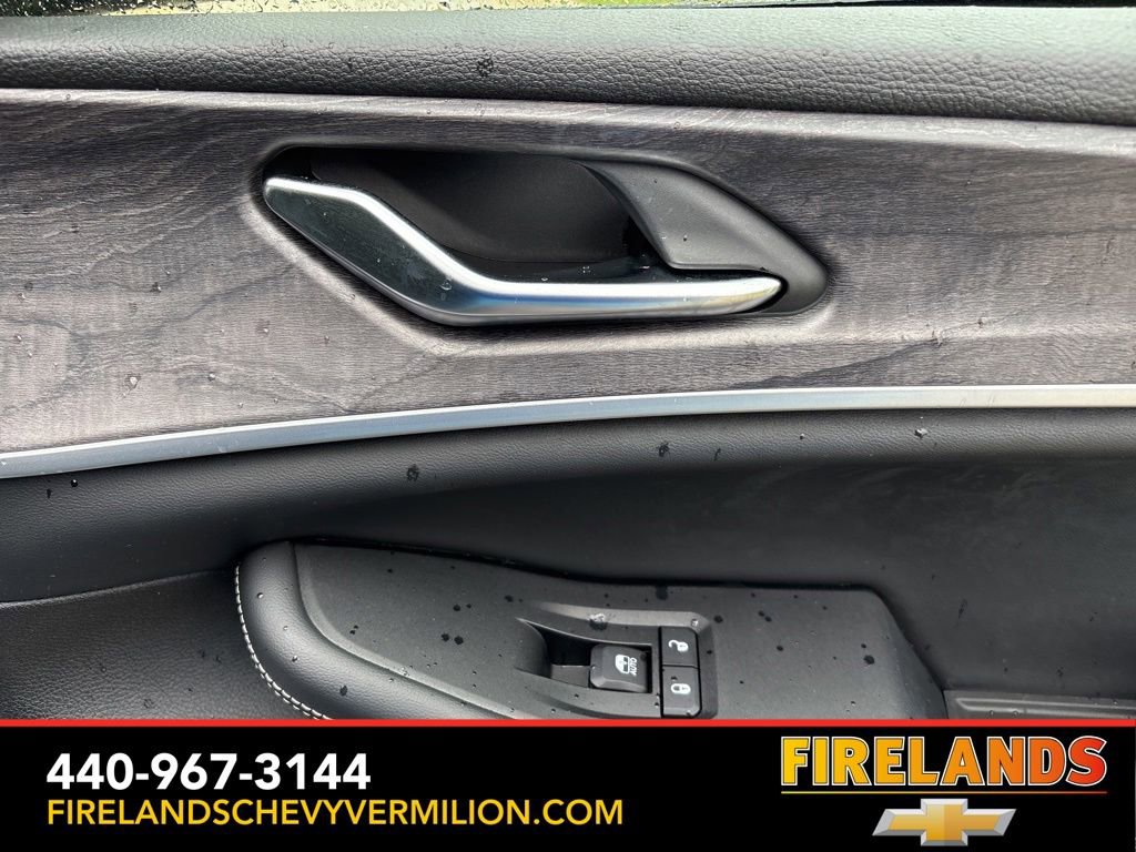 Used 2023 Jeep Grand Cherokee Limited w/ Black Appearance Package AWD/4WD image 29
