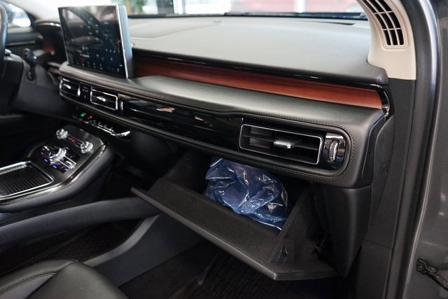 Used 2022 Lincoln Nautilus Reserve w/ Monochromatic Package image 47