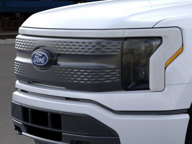 New 2025 Ford F150 Lightning XLT image 17