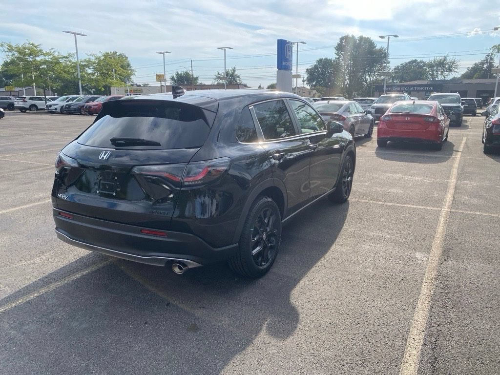 Certified 2024 Honda HR-V Sport image 9