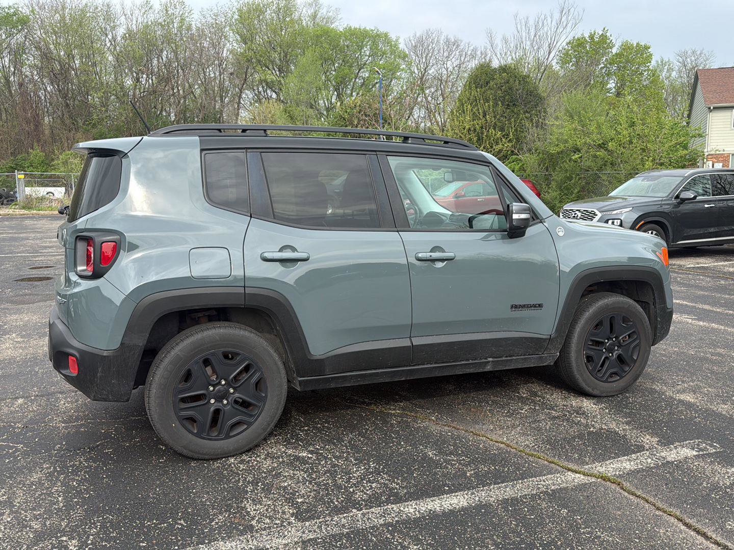 Used 2017 Jeep Renegade Trailhawk image 5