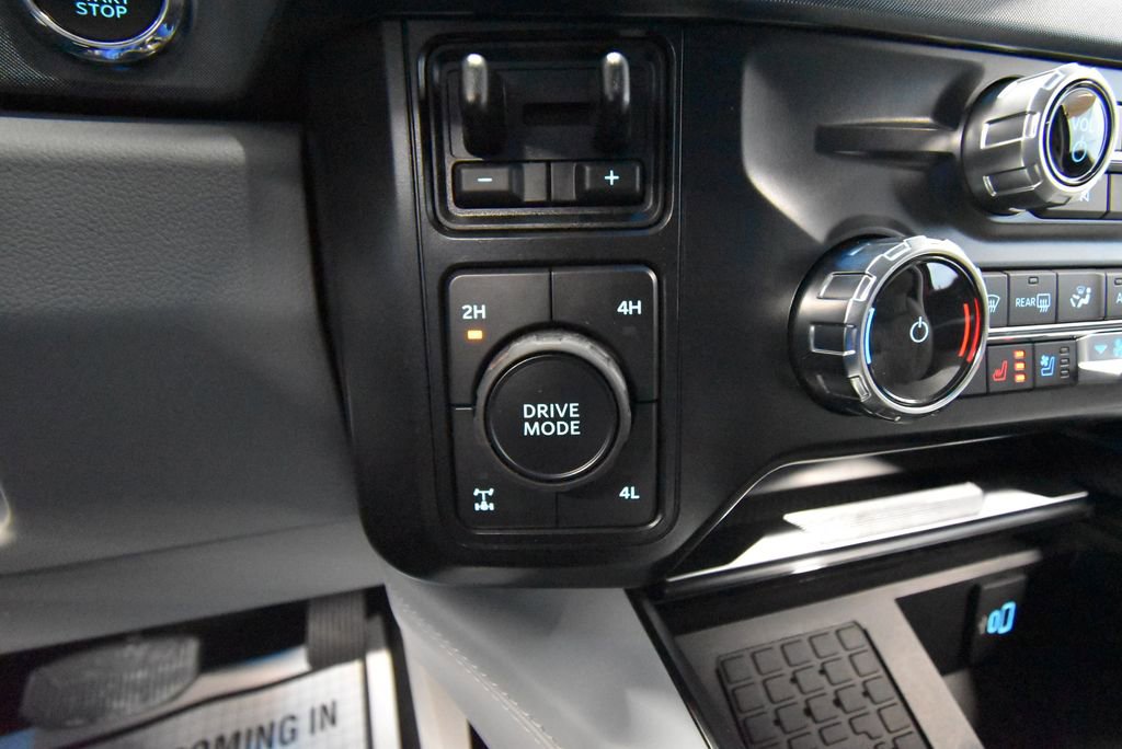 Used 2024 Ford F250 Limited AWD/4WD image 23