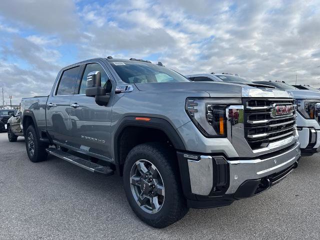 New 2026 GMC Sierra 2500 SLT image 3
