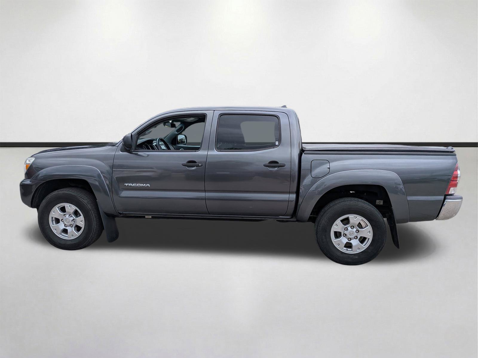 Used 2015 Toyota Tacoma PreRunner w/ SR5 Package RWD image 7
