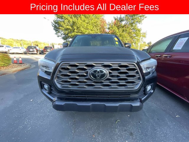 Used 2021 Toyota Tacoma TRD Off-Road w/ Technology Package AWD/4WD image 13
