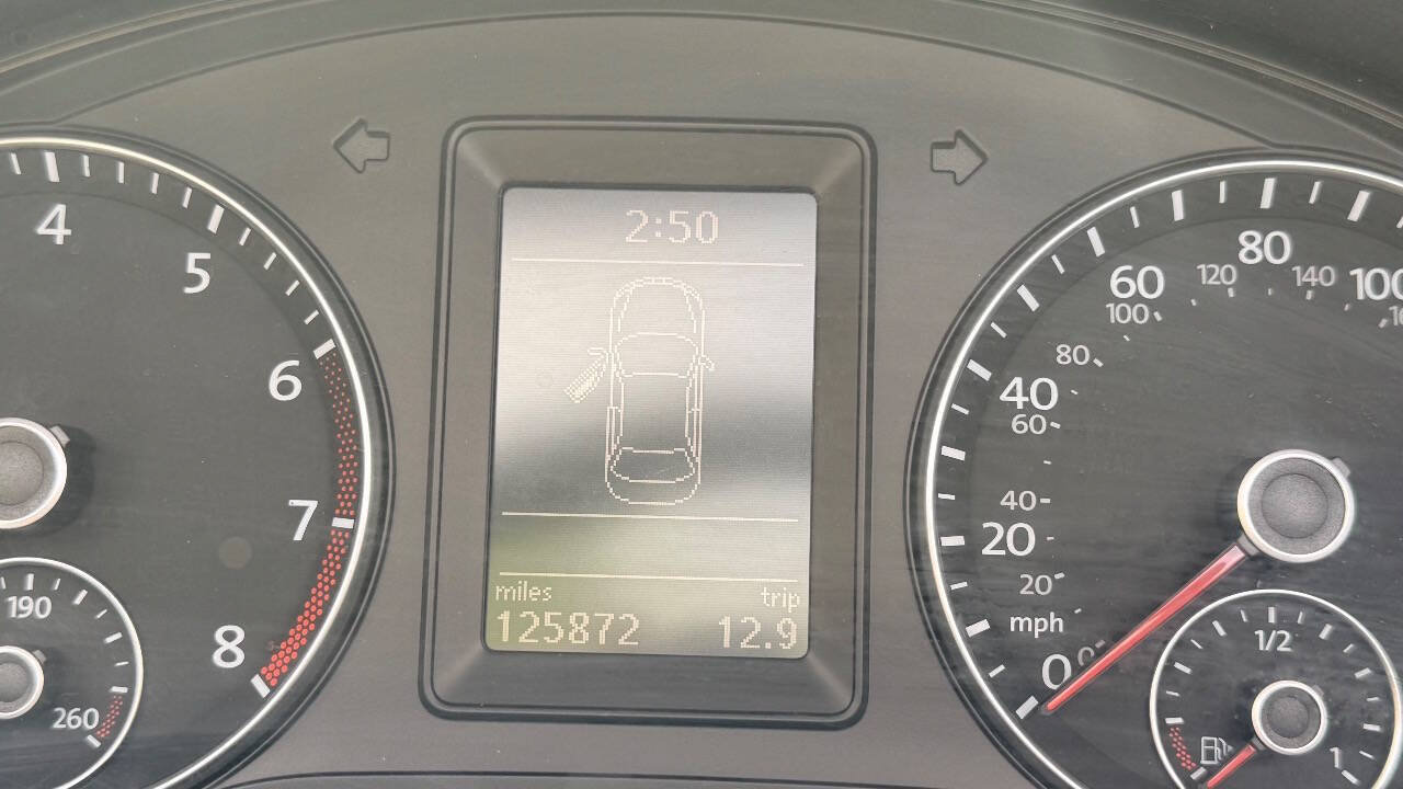 Used 2012 Volkswagen Eos Komfort FWD image 51