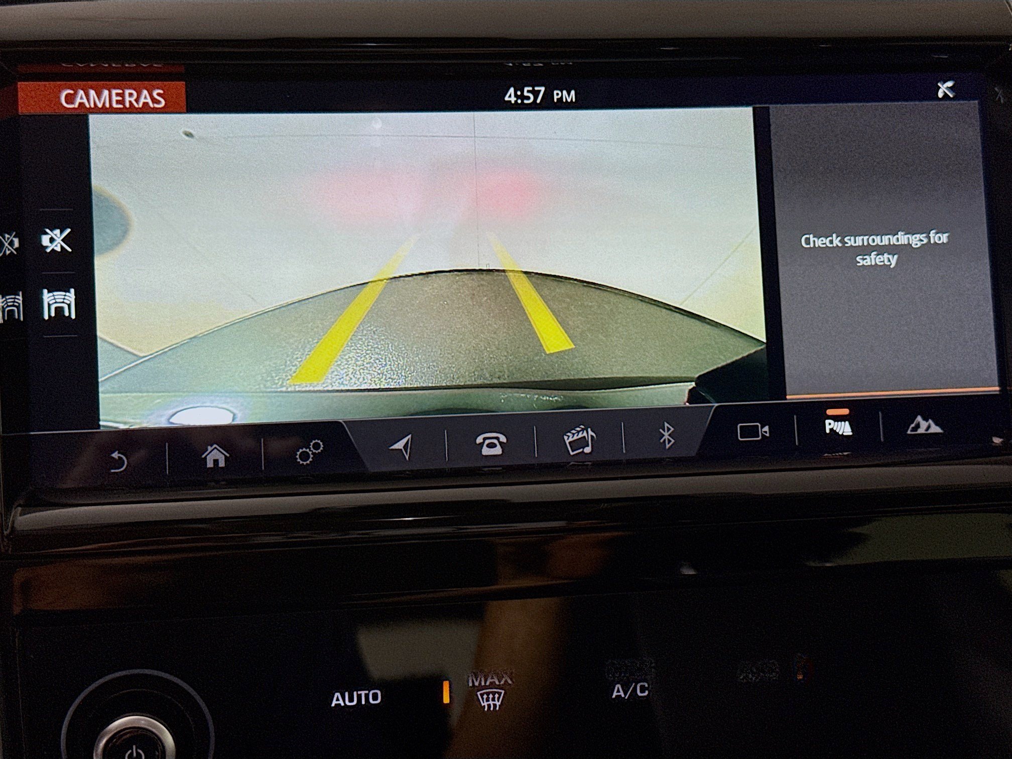 Used 2020 Land Rover Discovery Sport S AWD/4WD image 19