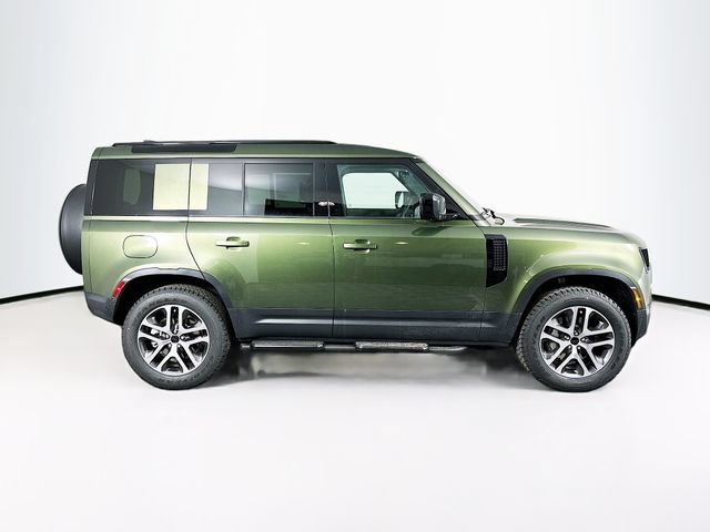 Used 2026 Land Rover Defender 110 S AWD/4WD image 4