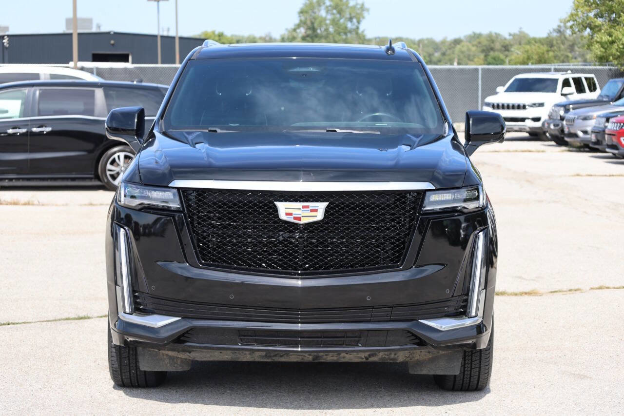 Used 2023 Cadillac Escalade ESV Premium Luxury AWD/4WD image 5