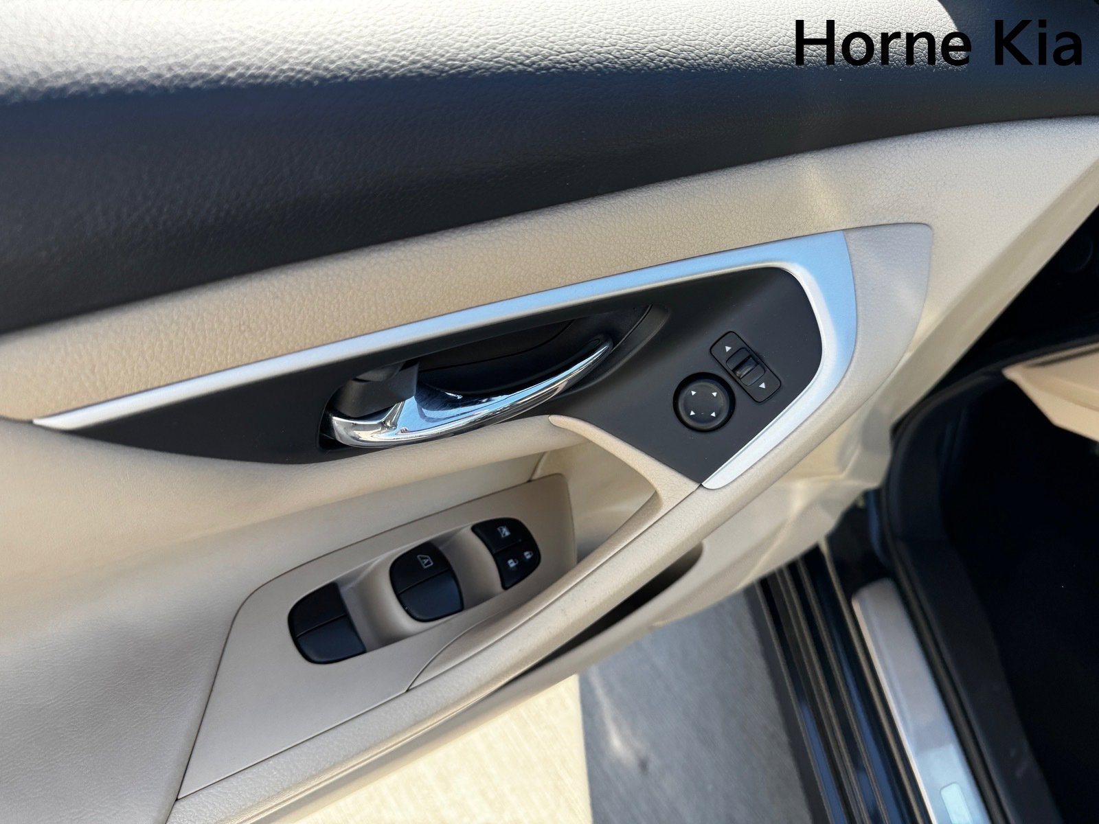 Used 2017 Nissan Altima 2.5 S w/ Power Driver Seat Package image 9