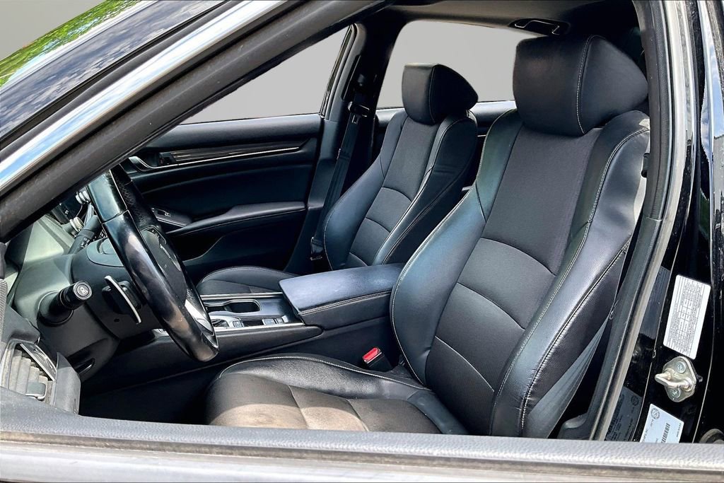Used 2018 Honda Accord Sport image 19