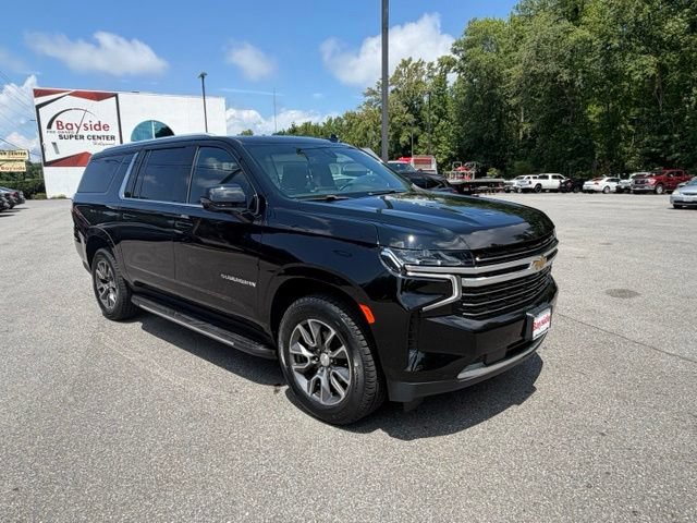 Used 2021 Chevrolet Suburban LT w/ LT Signature Package AWD/4WD image 29