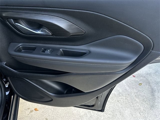 Used 2022 GMC Terrain SLT w/ Tech Package image 32