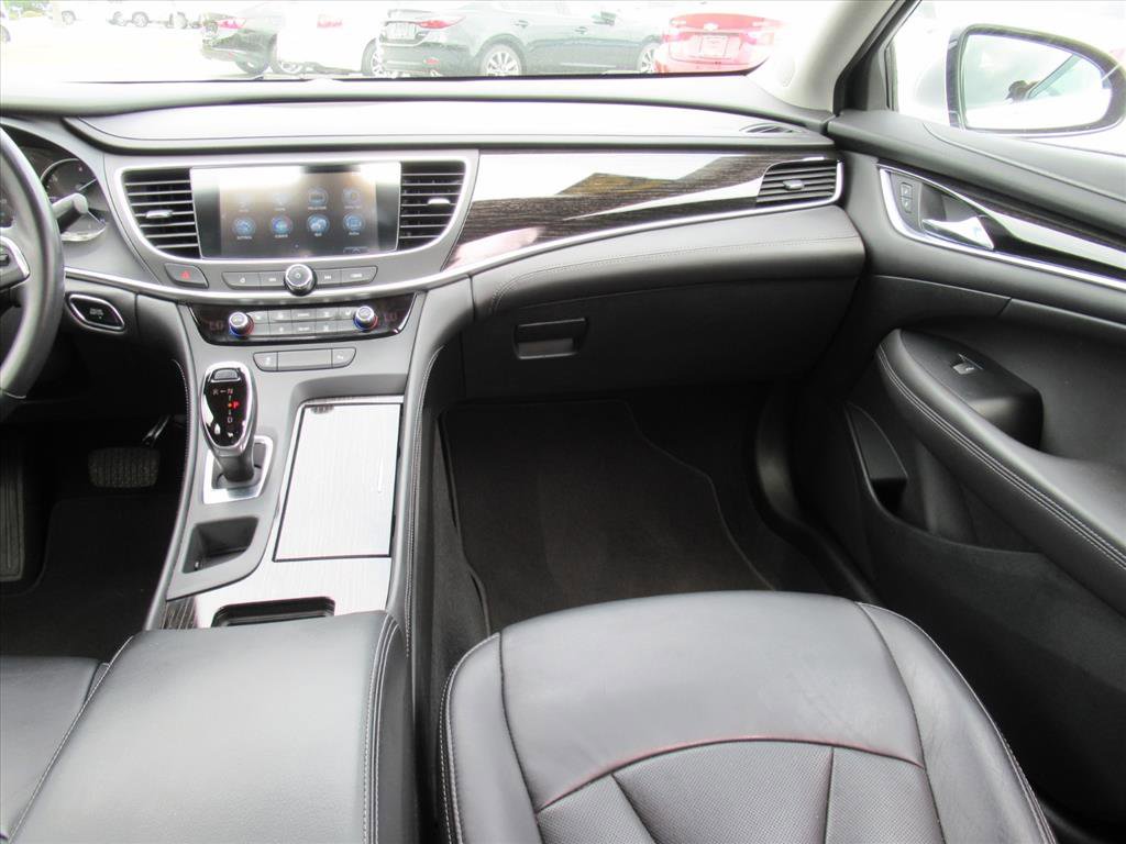 Used 2018 Buick LaCrosse Essence image 14