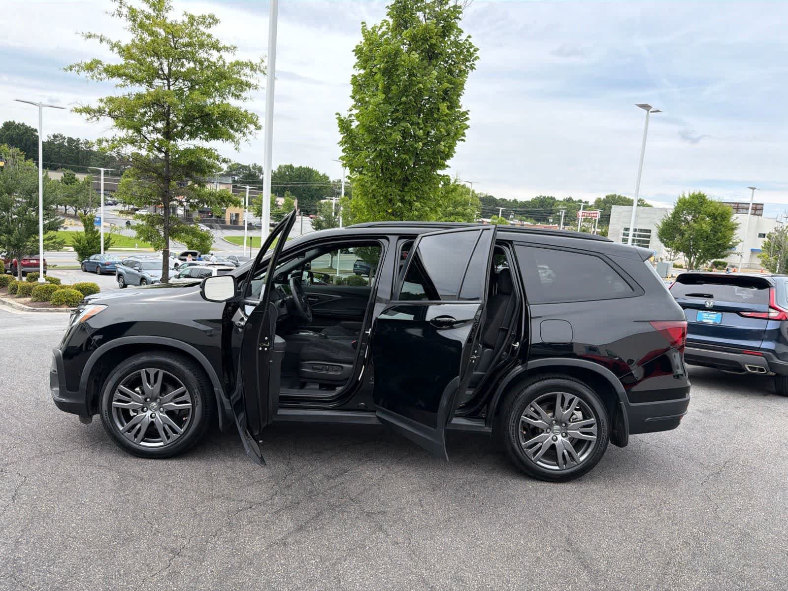 Used 2022 Honda Pilot Sport image 19
