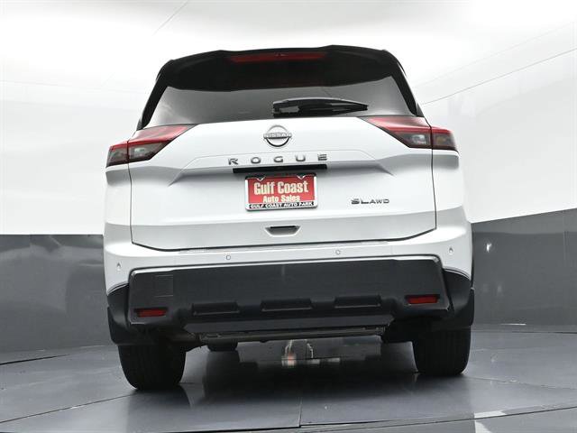 Used 2025 Nissan Rogue SL w/ Tech Package AWD/4WD image 36