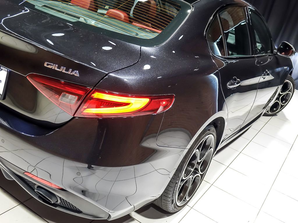 Used 2022 Alfa Romeo Giulia Veloce AWD/4WD image 8