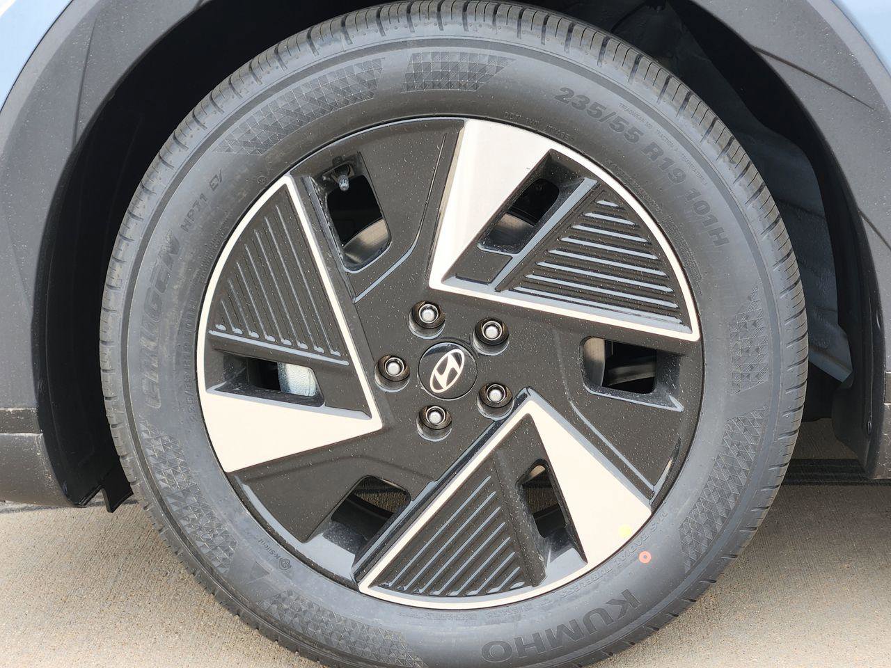 New 2026 Hyundai Ioniq 5 SE RWD image 7