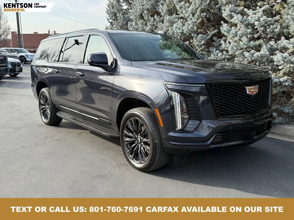 Used 2025 Cadillac Escalade ESV Sport w/ LPO, ONYX Package image 12