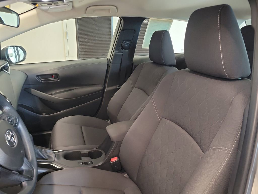 Used 2025 Toyota Corolla LE image 14