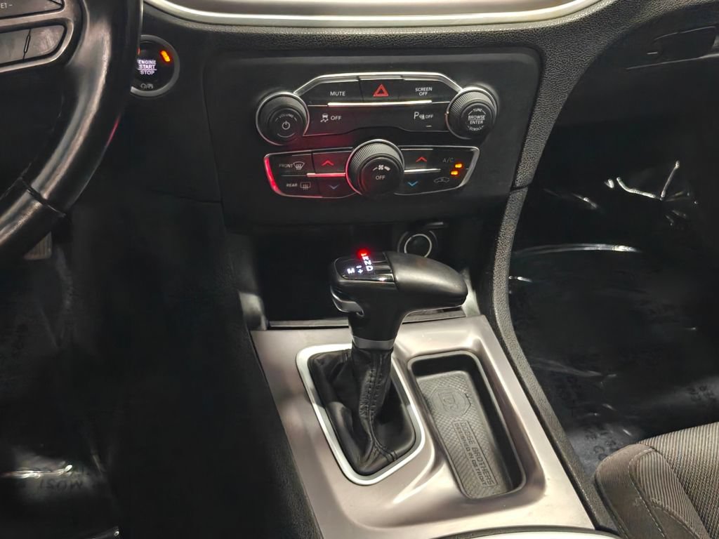 Used 2022 Dodge Charger SXT RWD image 8