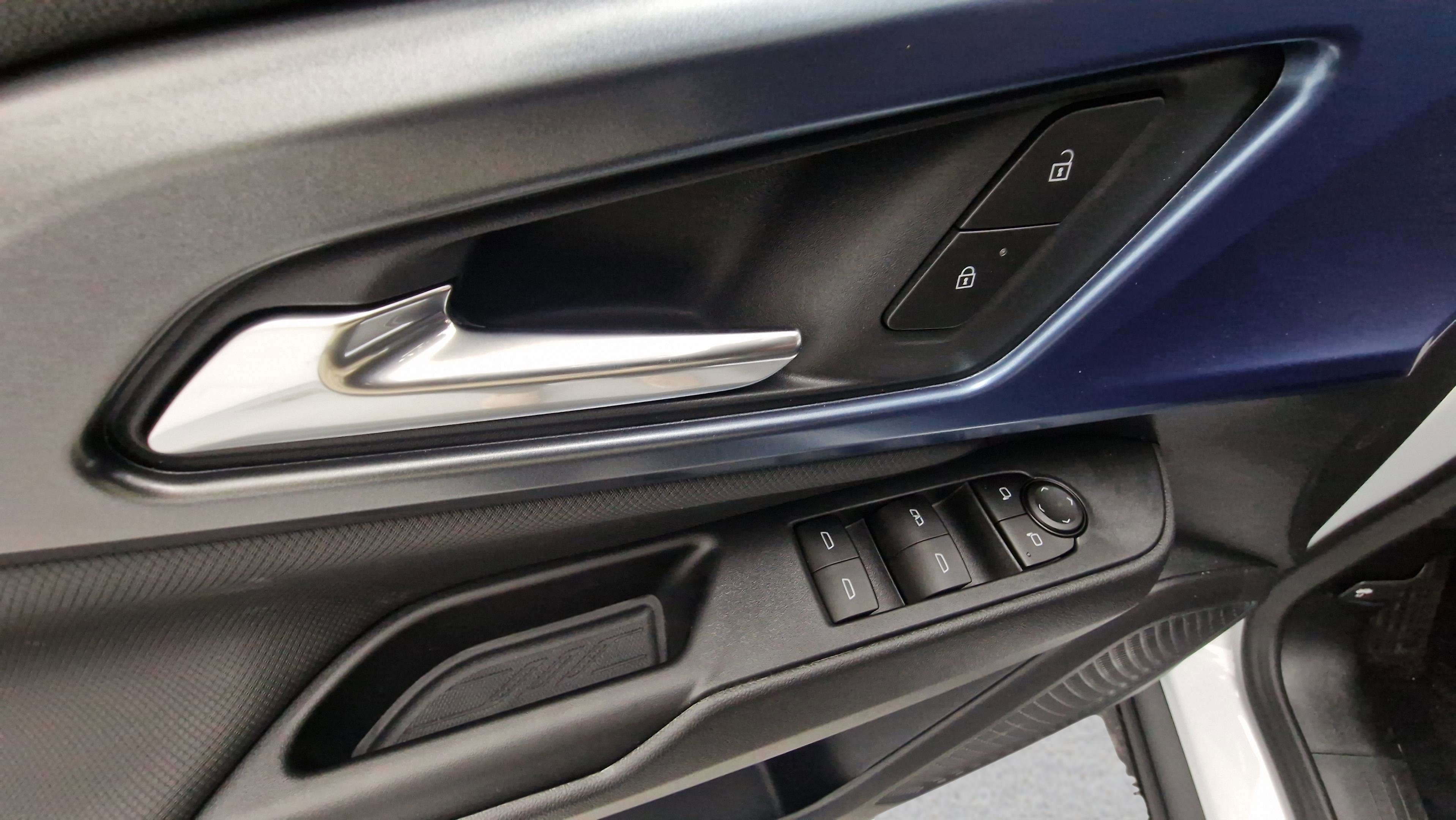 New 2026 Chevrolet Equinox EV LT image 13