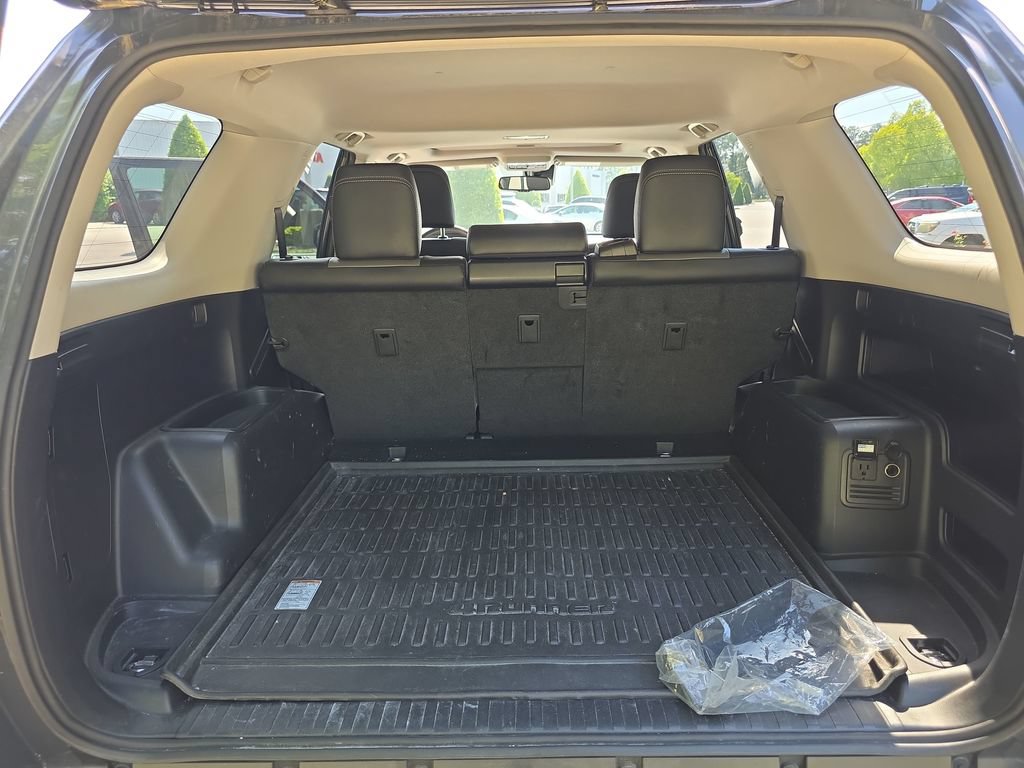 Used 2024 Toyota 4Runner SR5 Premium w/ Moonroof Package AWD/4WD image 35