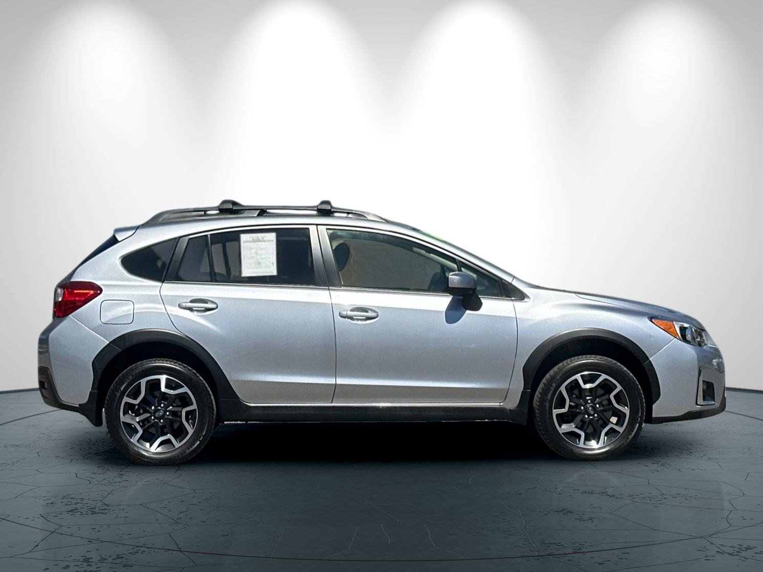 Used 2016 Subaru Crosstrek 2.0i Premium w/ Popular Package #1 AWD/4WD image 3
