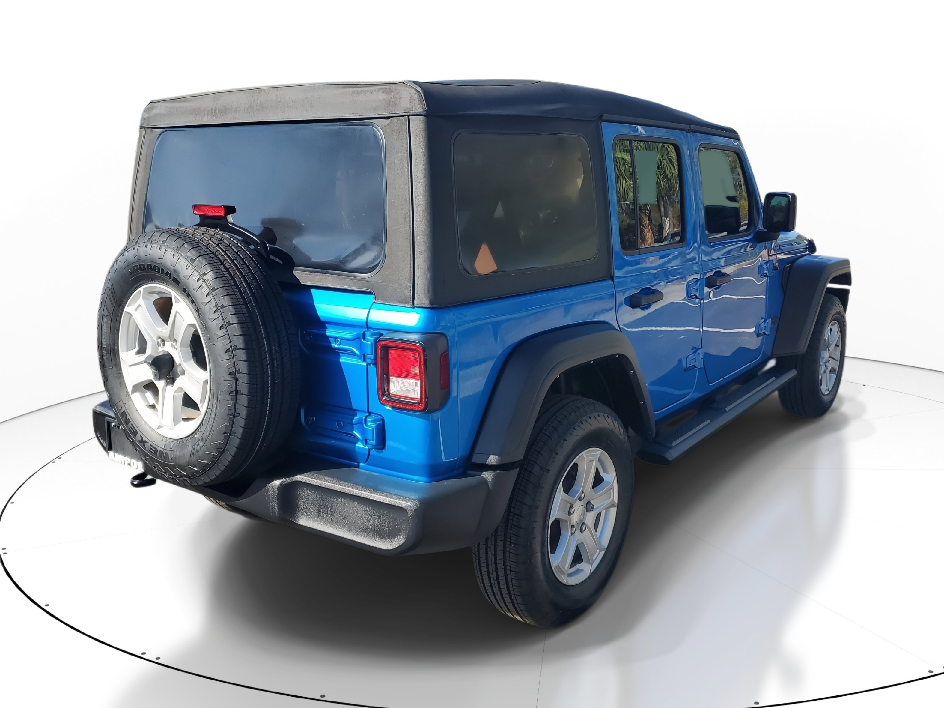 Used 2022 Jeep Wrangler Unlimited Sport image 4