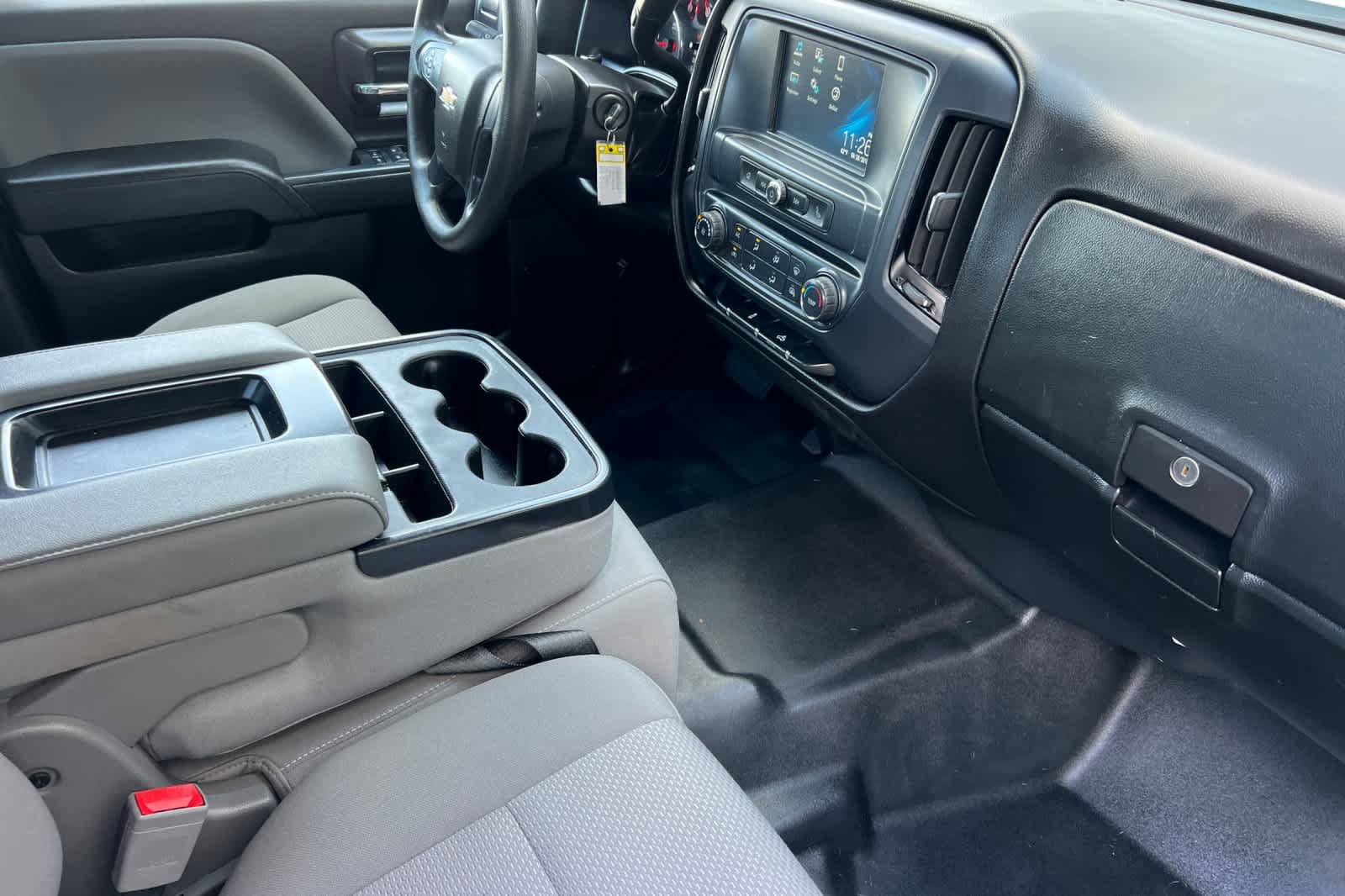 Used 2018 Chevrolet Silverado 1500 Custom w/ Trailering Package RWD image 15