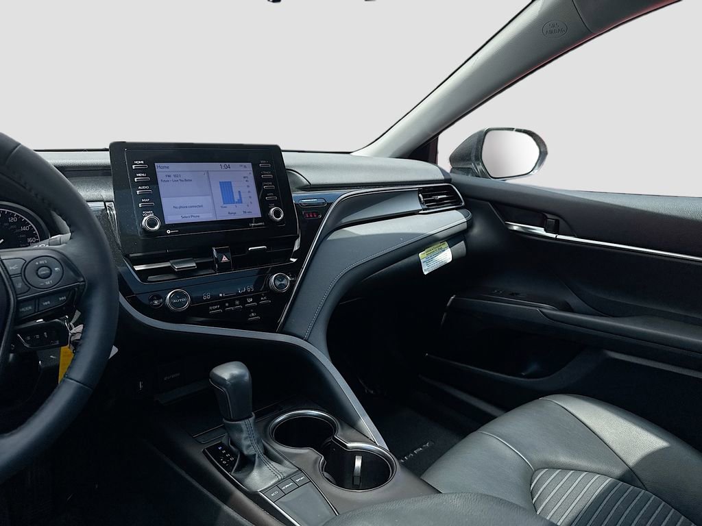 Used 2024 Toyota Camry SE FWD image 19