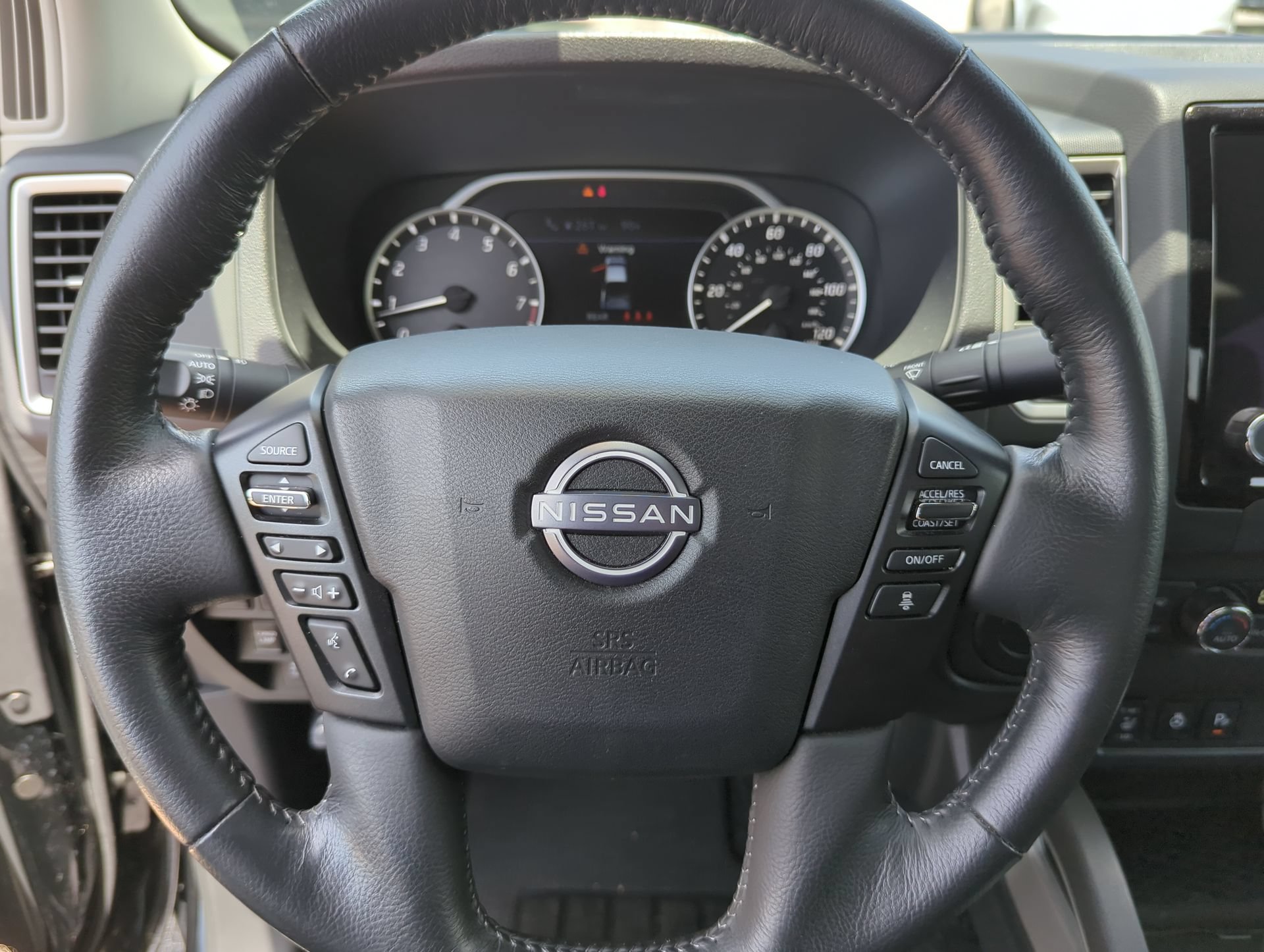 Used 2024 Nissan Frontier SL w/ Technology Package RWD image 31