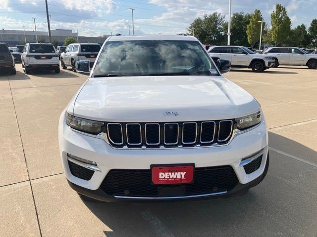 Certified 2023 Jeep Grand Cherokee Limited w/ Luxury Tech Group II AWD/4WD image 2