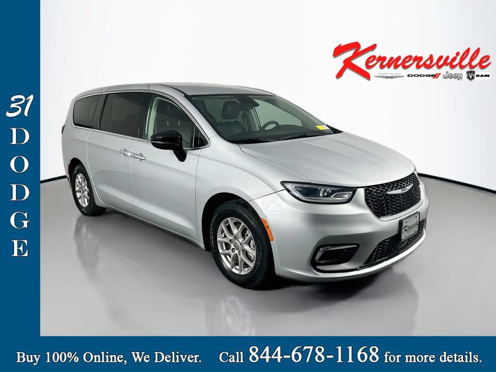 Used 2024 Chrysler Pacifica Touring-L