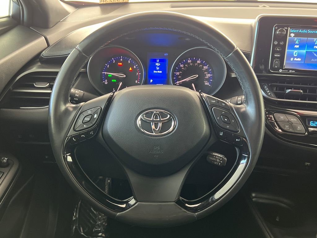 Used 2018 Toyota C-HR XLE image 16