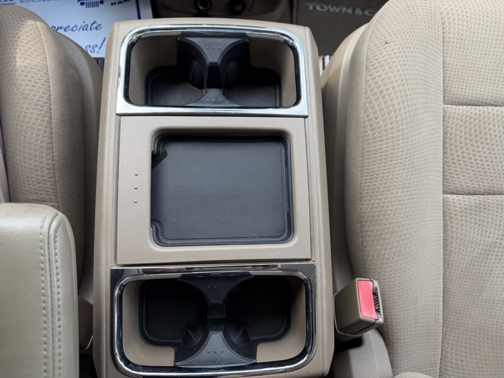 Used 2012 Chrysler Town & Country Touring w/ Entertainment Group #1 FWD image 30