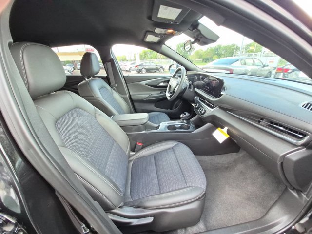Used 2026 Buick Envista Preferred FWD image 29