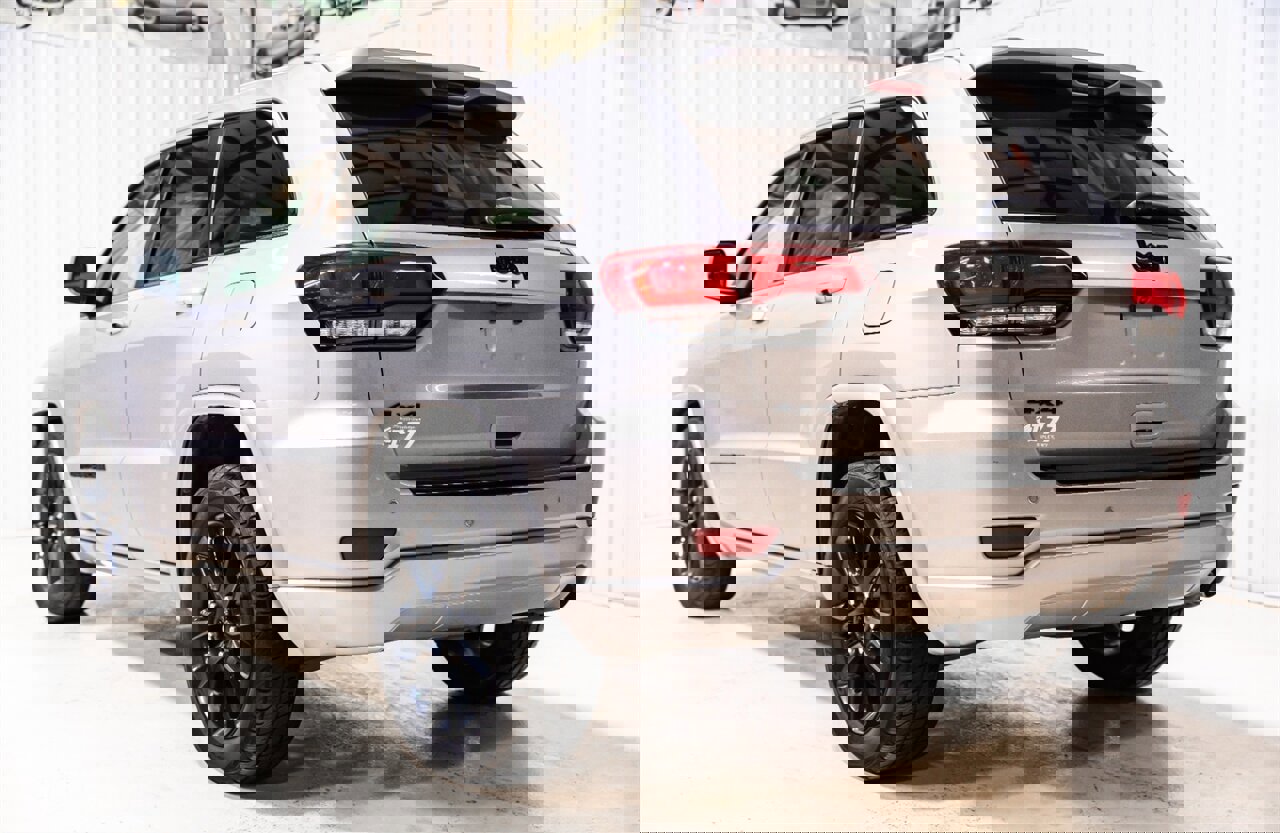 Used 2018 Jeep Grand Cherokee Altitude image 5