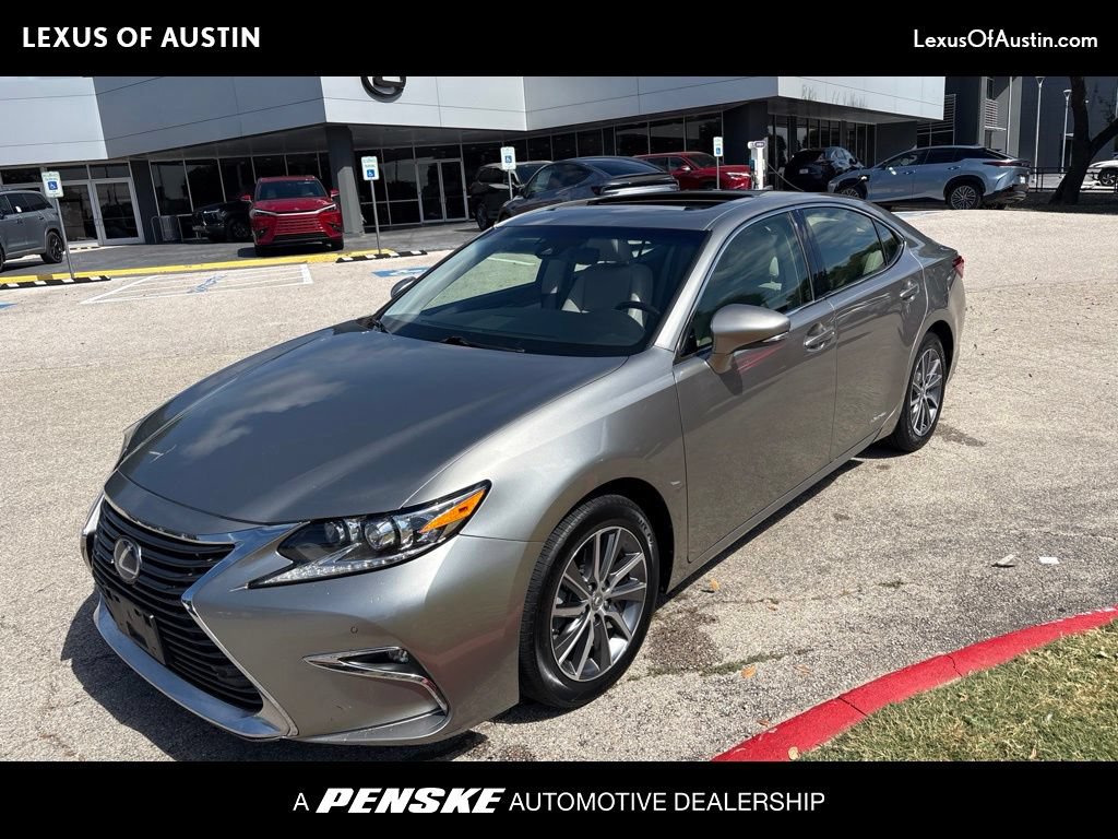 Used 2018 Lexus ES 300h w/ Luxury Package FWD image 1