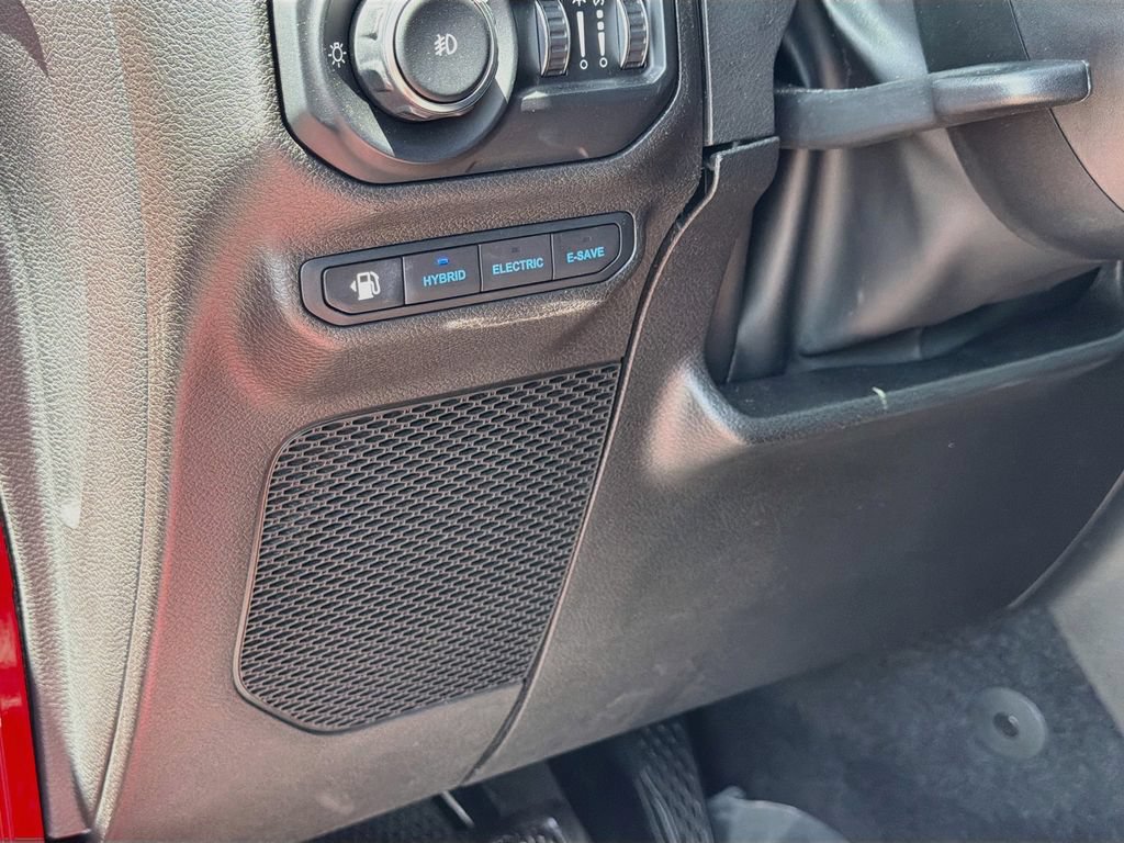 Used 2021 Jeep Wrangler Unlimited Sahara AWD/4WD image 19