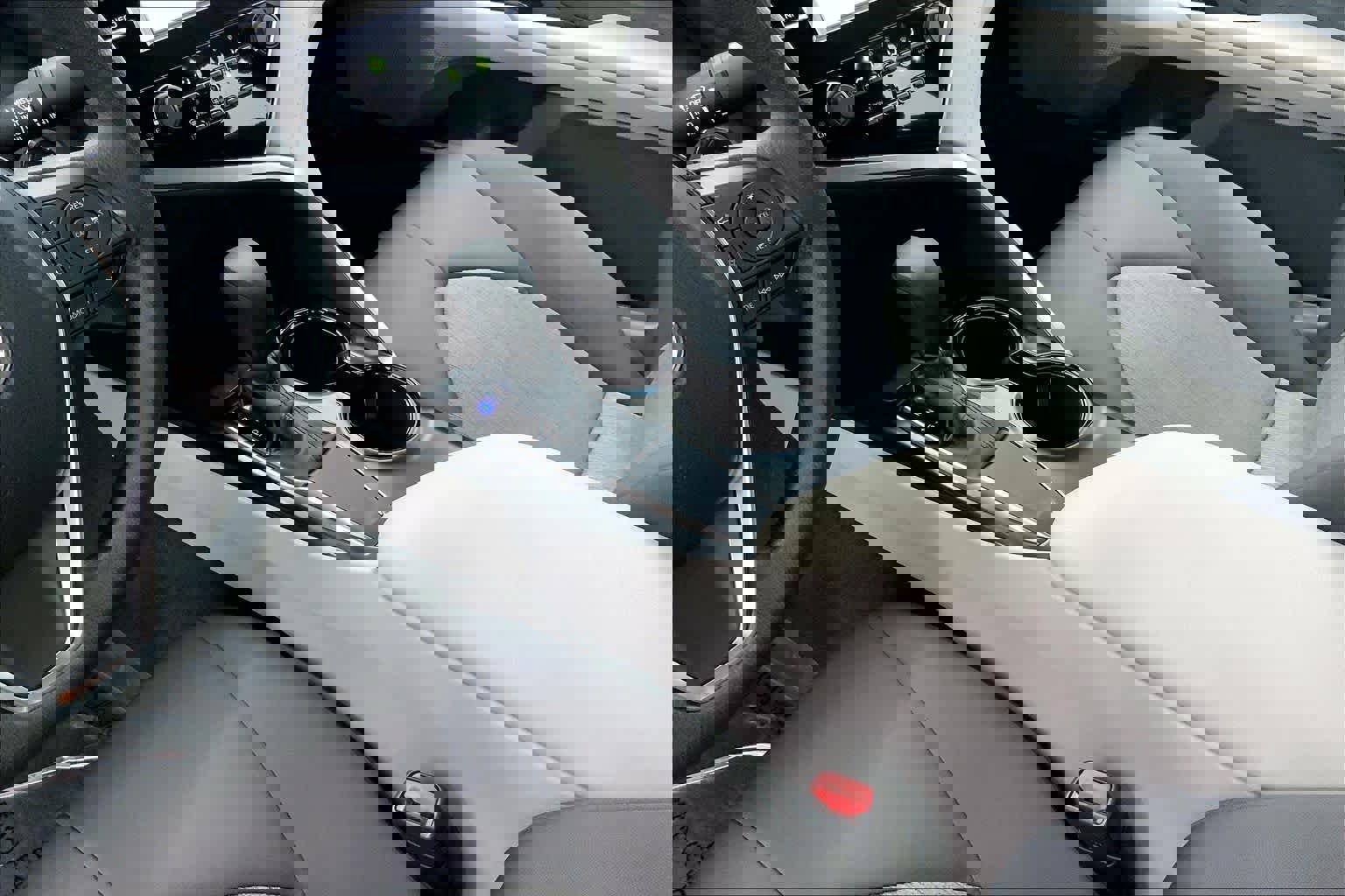 Used 2018 Toyota Camry LE image 26