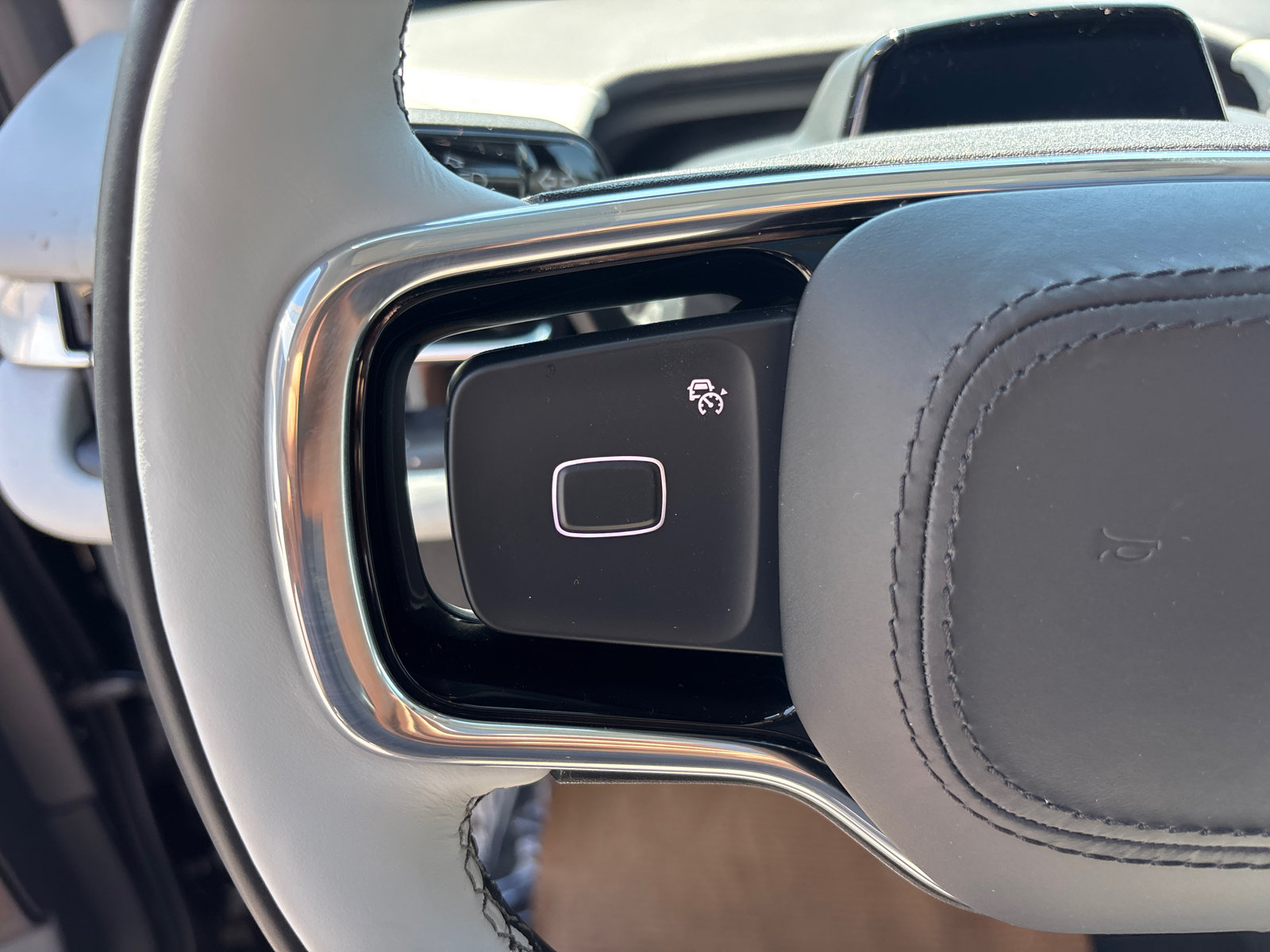 New 2026 Lincoln Navigator L Black Label AWD/4WD image 16