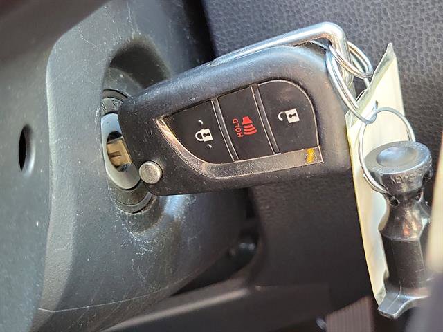 Used 2019 Toyota RAV4 LE image 46