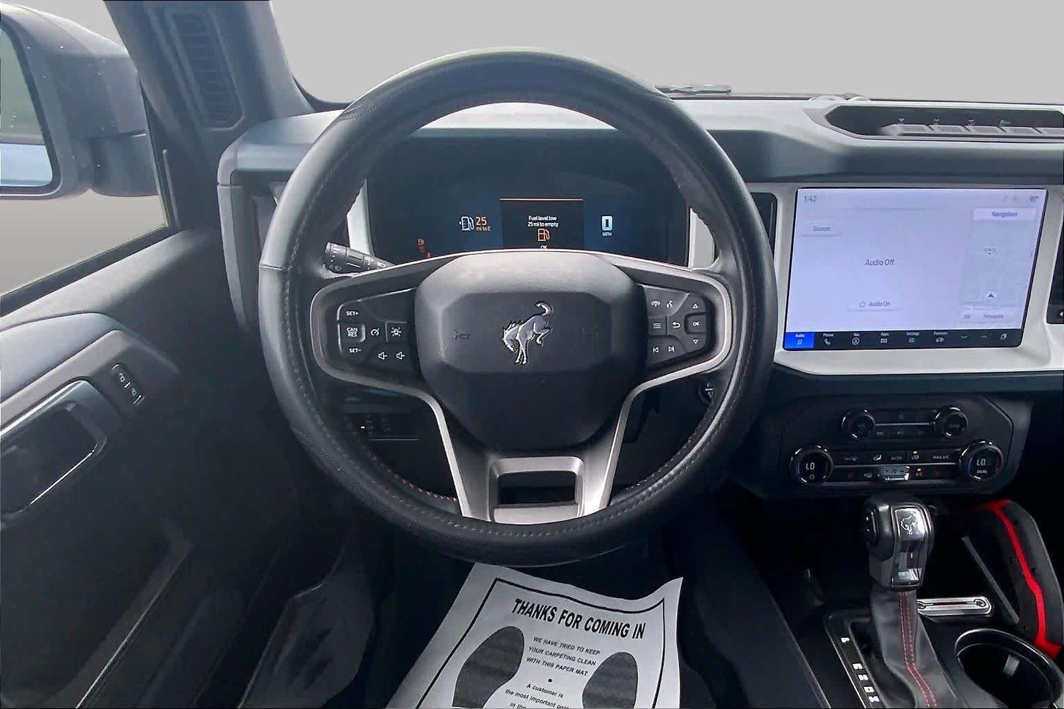 Used 2025 Ford Bronco Heritage Edition AWD/4WD image 6
