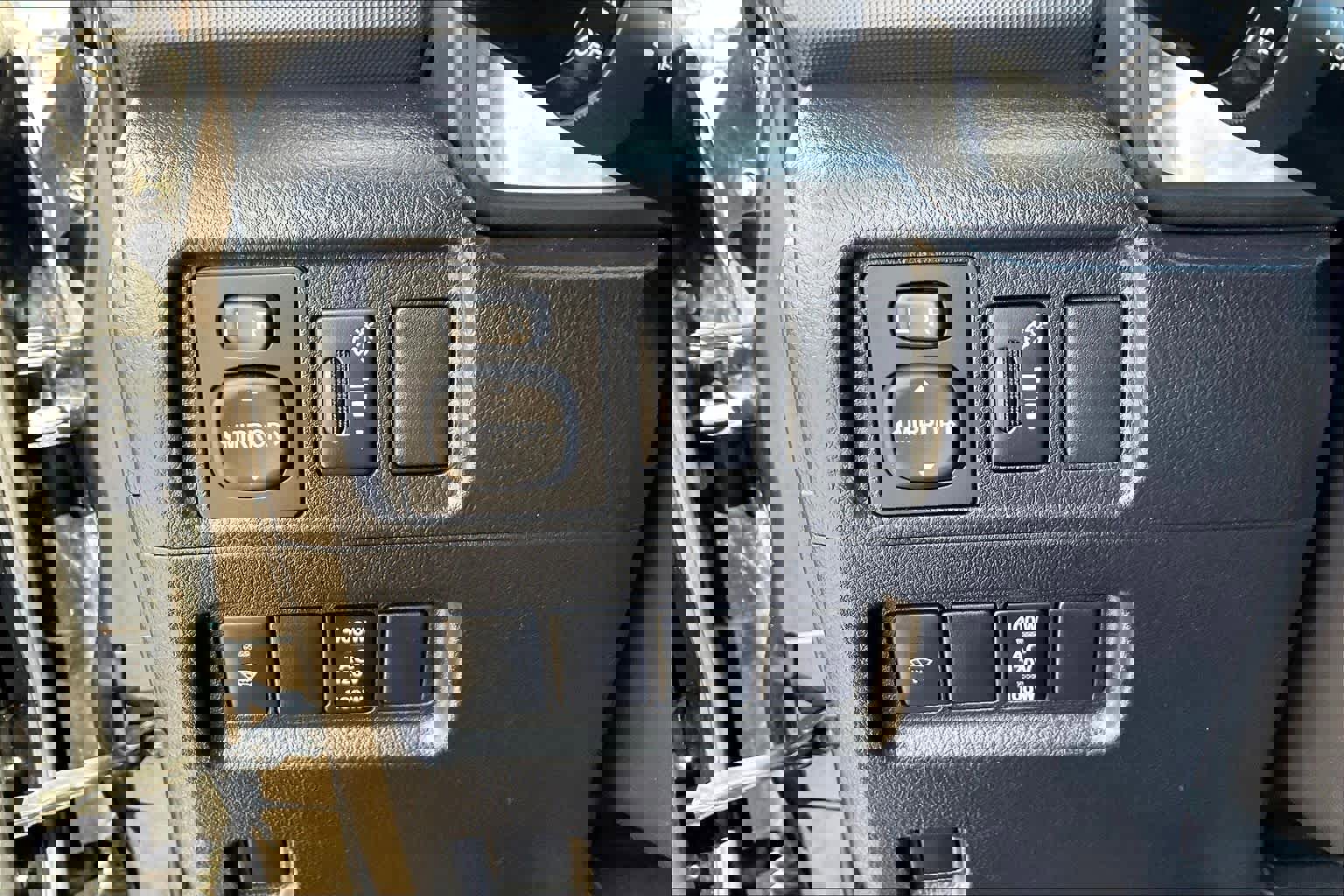 Used 2018 Toyota 4Runner SR5 Premium image 33