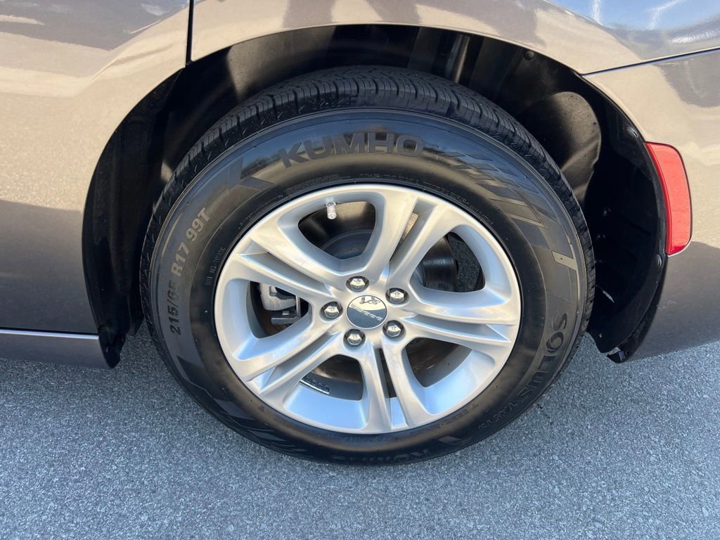 Used 2022 Dodge Charger SXT image 14