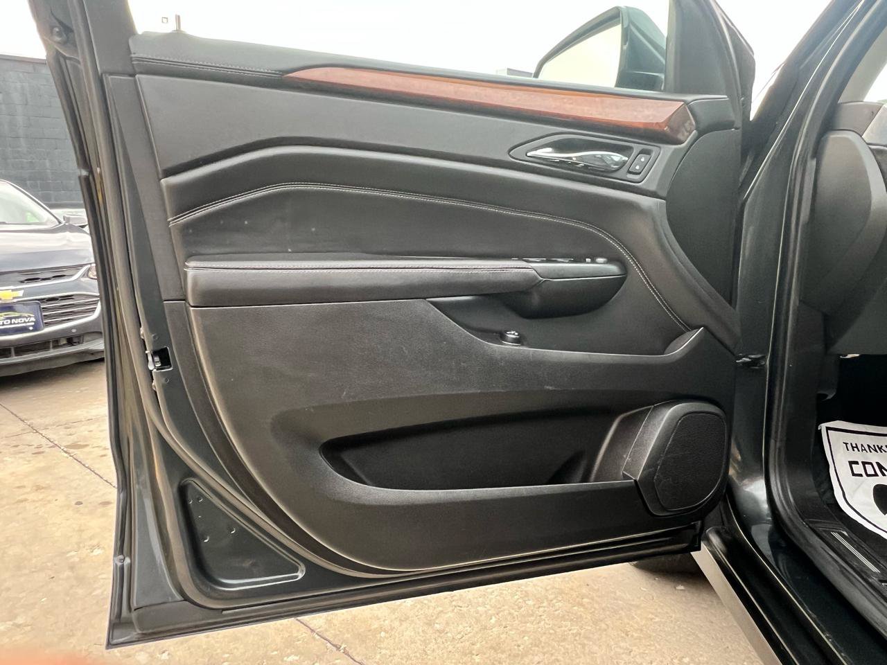 Used 2014 Cadillac SRX Luxury FWD image 22